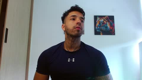 Darius Phoenix  online show from July 17, 4:12 pm