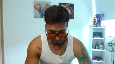 Darius Phoenix  online show from July 19, 7:17 pm