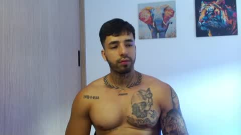 Darius Phoenix  online show from July 31, 5:12 pm