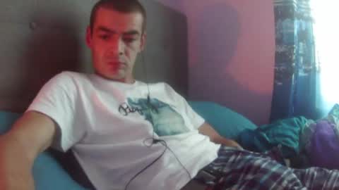 Snapshot of dark377 chatting on September 21, 4:52 pm dark377 online show from September 21, 4:52 pm