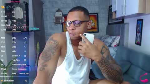 dark_dominion online show from February 12, 9:10 pm