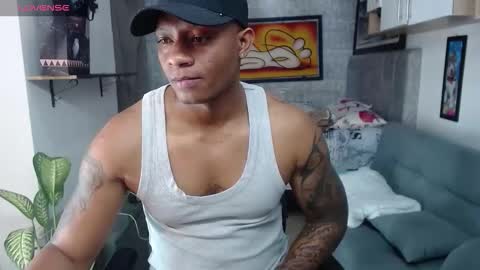 dark_dominion online show from February 16, 9:49 am