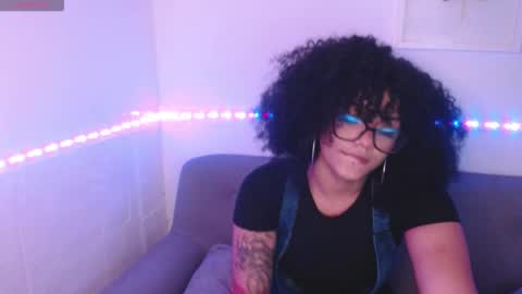 dark_flama online show from February 8, 10:57 pm