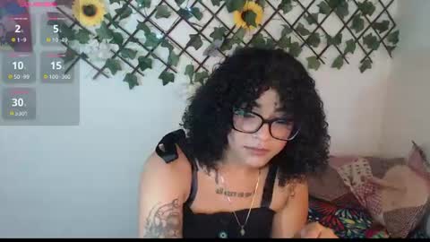 Snapshot of dark_flama chatting on June 13, 11:02 pm dark_flama online show from June 13, 11:02 pm