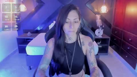 M I K A E L A online show from December 1, 7:08 pm