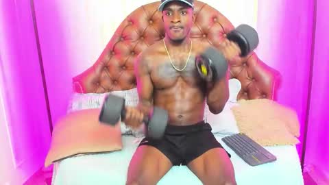 Snapshot of dark_king01 chatting on February 6, 6:00 pm dark_king01 online show from February 6, 6:00 pm