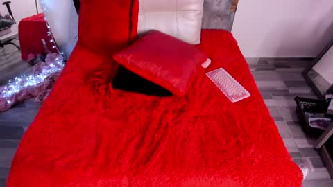 Snapshot of dark_madison chatting on January 3, 10:08 pm CELESTE online show from January 3, 10:08 pm