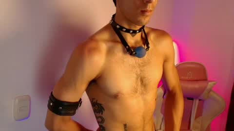 Snapshot of dark_rosse1 chatting on March 29, 3:06 am rosse online show from March 29, 3:06 am