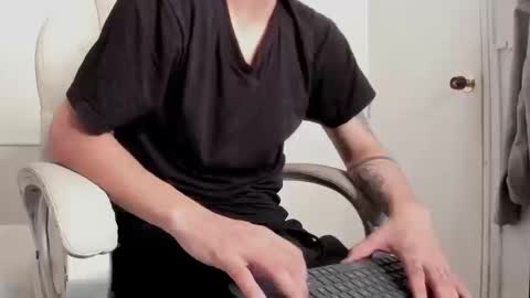 dark_sun333 online show from September 16, 10:33 pm