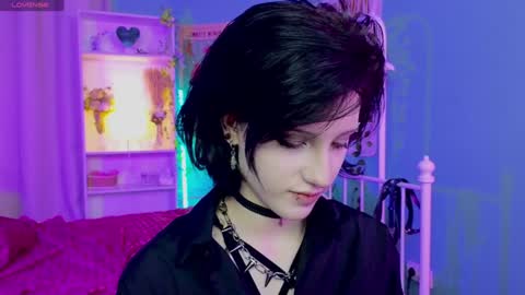 Snapshot of dark_vamp_ chatting on January 23, 11:58 am Vamp online show from January 23, 11:58 am