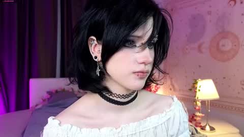 Snapshot of dark_vamp_ chatting on February 24, 9:53 am Vamp online show from February 24, 9:53 am