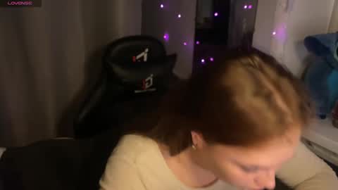 darkcharm1 online show from November 16, 5:24 am