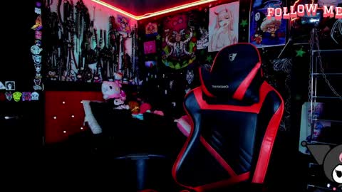    online show from March 27, 10:53 pm