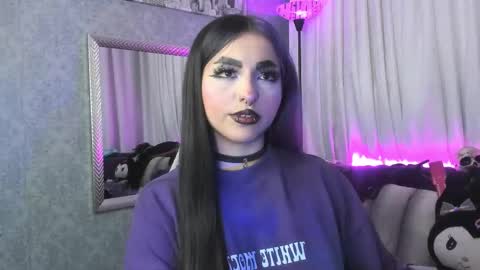 cleitlin vinson online show from November 22, 4:22 am