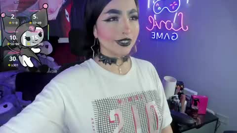Snapshot of darki_shine_ chatting on May 11, 12:11 pm cleitlin vinson online show from May 11, 12:11 pm