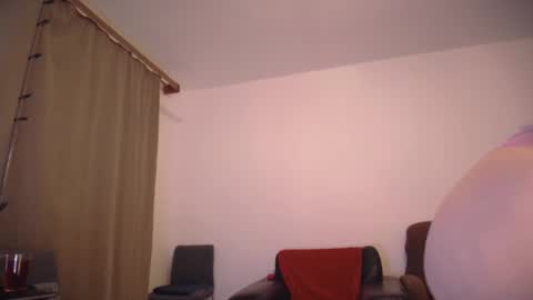 Snapshot of darkitten chatting on December 22, 12:49 pm DarKitten online show from December 22, 12:49 pm