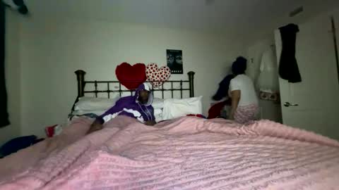 Snapshot of darkknightscorpio chatting on February 15, 2:52 am ScorpioKingX online show from February 15, 2:52 am