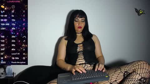  Camila online show from December 18, 6:53 am