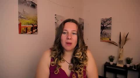 Snapshot of darklure_ chatting on September 9, 9:03 pm Anna online show from September 9, 9:03 pm