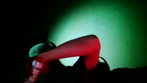 Snapshot of darknessdragon6 chatting on February 24, 9:51 am darknessdragon6 online show from February 24, 9:51 am