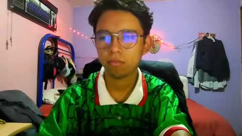 Snapshot of darknex_ chatting on June 25, 5:12 am Jose Ian online show from June 25, 5:12 am