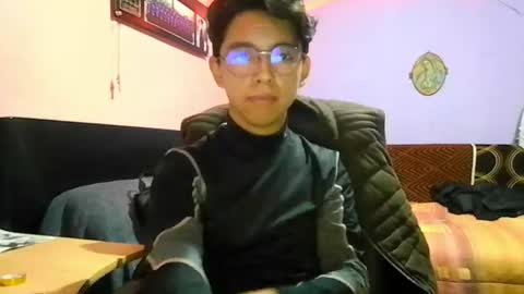 Snapshot of darknex_ chatting on July 4, 5:24 am Jose Ian online show from July 4, 5:24 am