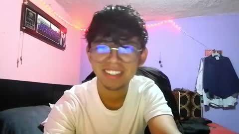 Snapshot of darknex_ chatting on July 15, 6:40 am Jose Ian online show from July 15, 6:40 am