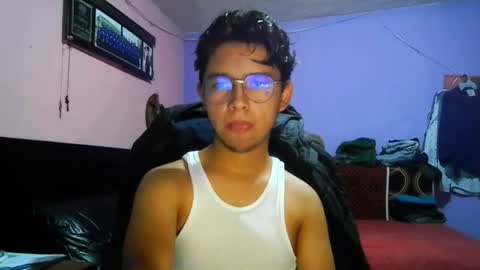 Snapshot of darknex_ chatting on July 21, 5:10 am Jose Ian online show from July 21, 5:10 am
