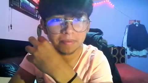 Snapshot of darknex_ chatting on July 24, 7:39 am Jose Ian online show from July 24, 7:39 am