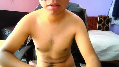 Snapshot of darknex_ chatting on July 31, 6:29 pm Jose Ian online show from July 31, 6:29 pm
