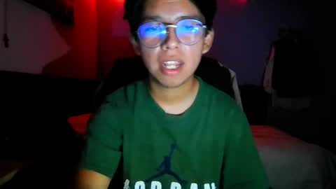 Snapshot of darknex_ chatting on August 1, 6:45 am Jose Ian online show from August 1, 6:45 am