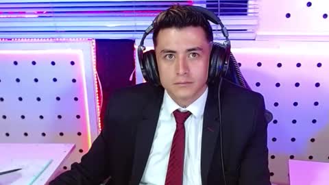 DARKO0717 online show from November 28, 5:59 pm