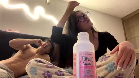 darkpleasuress online show from October 1, 5:57 am