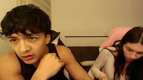 darkpleasuress online show from November 11, 6:35 am