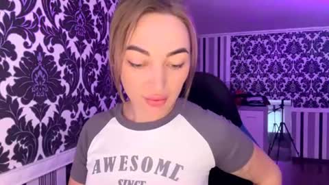 Angelina  online show from August 8, 11:45 am