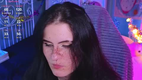 Snapshot of darksh1ne chatting on December 16, 4:01 pm Shine online show from December 16, 4:01 pm