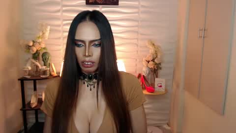 HAPPY BIRTHDAY MISTRESS MADRIANA online show from December 16, 1:00 pm