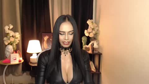 HAPPY BIRTHDAY MISTRESS MADRIANA online show from January 17, 5:42 am