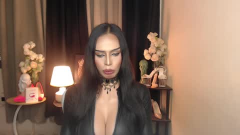 HAPPY BIRTHDAY MISTRESS MADRIANA online show from January 23, 9:39 am