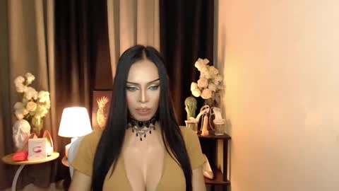 HAPPY BIRTHDAY MISTRESS MADRIANA online show from February 2, 11:08 am