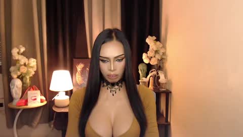 HAPPY BIRTHDAY MISTRESS MADRIANA online show from February 5, 11:55 am