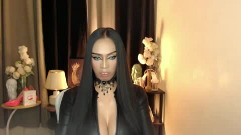 HAPPY BIRTHDAY MISTRESS MADRIANA online show from February 28, 12:32 am