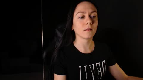 darkspark_ online show from October 27, 8:18 am