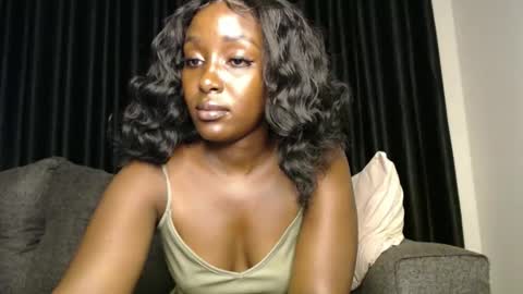 darktanqueen online show from November 20, 3:34 pm