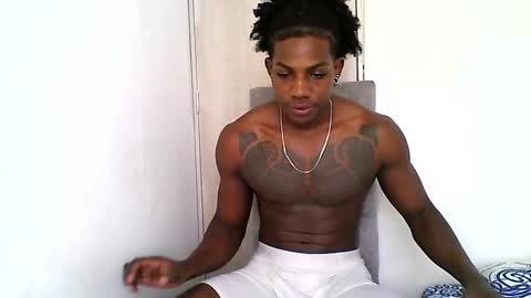 Snapshot of darktemp_ chatting on December 17, 11:38 am Darktemp online show from December 17, 11:38 am