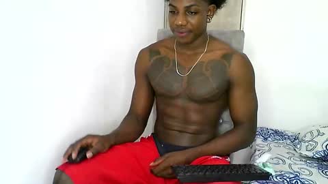 Snapshot of darktemp_ chatting on December 21, 2:08 am Darktemp online show from December 21, 2:08 am