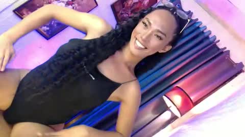 Snapshot of darkxmonica1111 chatting on November 2, 9:11 am its me monica online show from November 2, 9:11 am