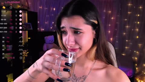 Belle online show from December 11, 6:58 am