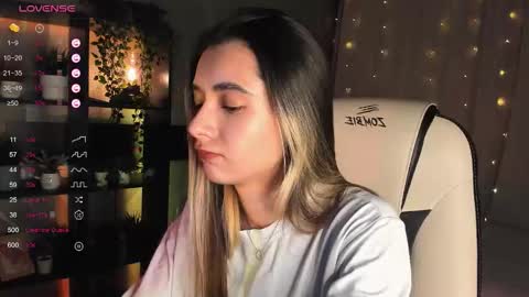 Belle online show from November 15, 3:48 am