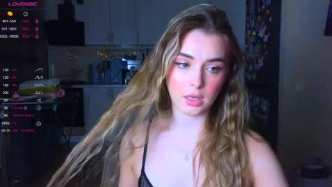 Darlina online show from April 4, 7:44 pm